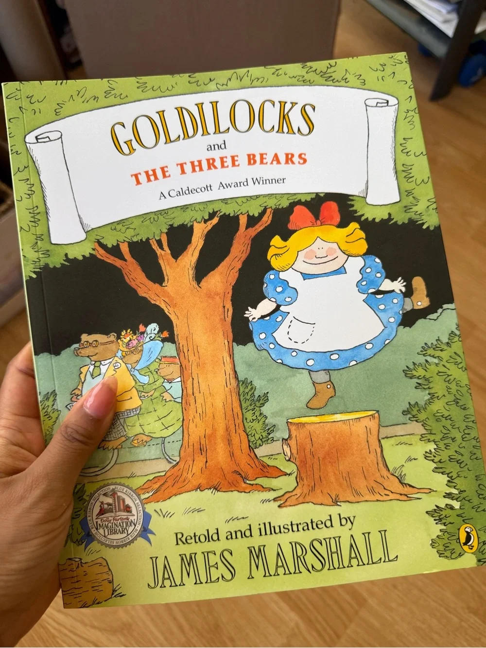 Goldilocks and the Three Bears by James Marshall - Kids Book (Green Cover)